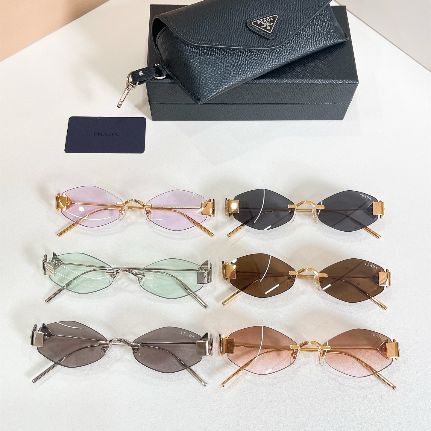 PRADA✨✨✨MODEL：PR D66S✨✨✨SIZE：56口19-145✨✨✨