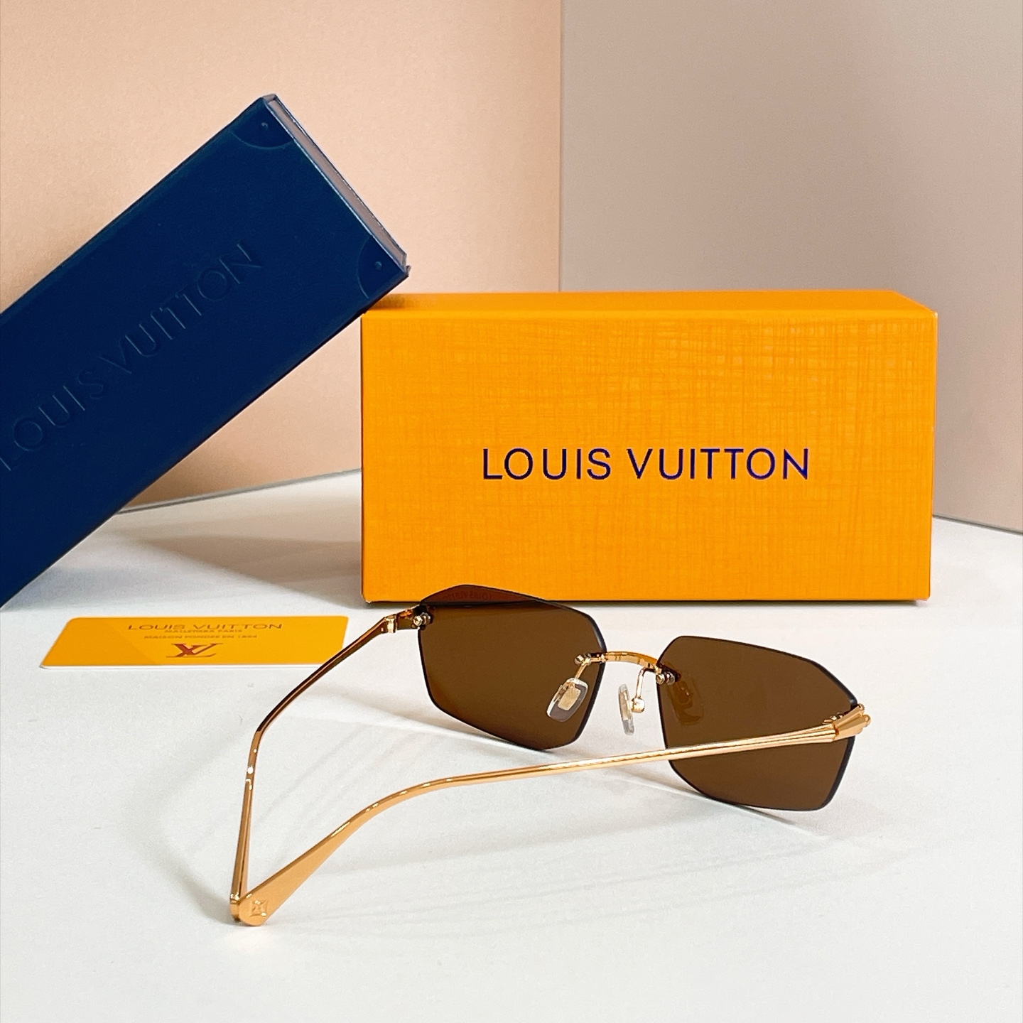 LOUIS VUITTO*✨✨✨MODEL：Z7346U✨✨✨ SIZE：60口17-145✨✨✨