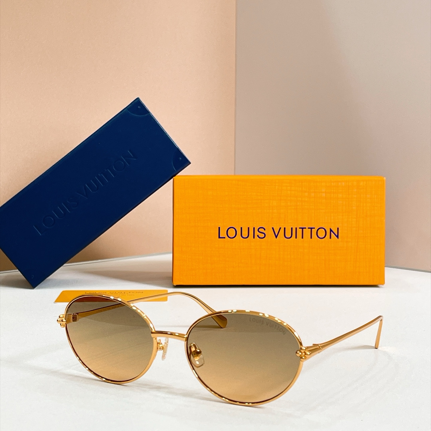 LOUIS VUITTO*✨✨✨MODEL：Z7348U✨✨✨ SIZE：60口18-145✨✨✨