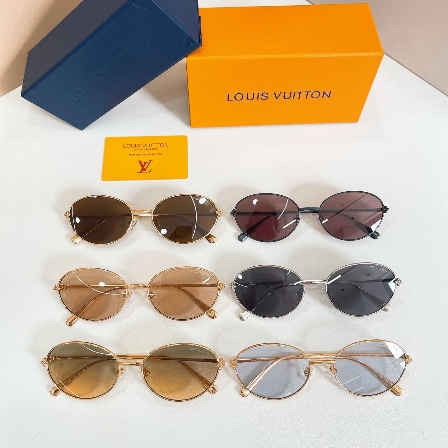 LOUIS VUITTO*✨✨✨MODEL：Z7348U✨✨✨ SIZE：60口18-145✨✨✨