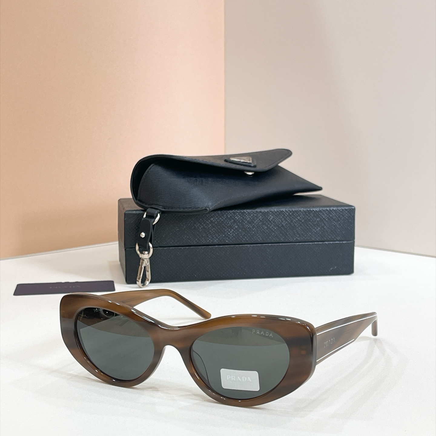 PRADA✨✨✨MODEL：SPR D23S✨✨✨SIZE：54口19-145✨✨✨