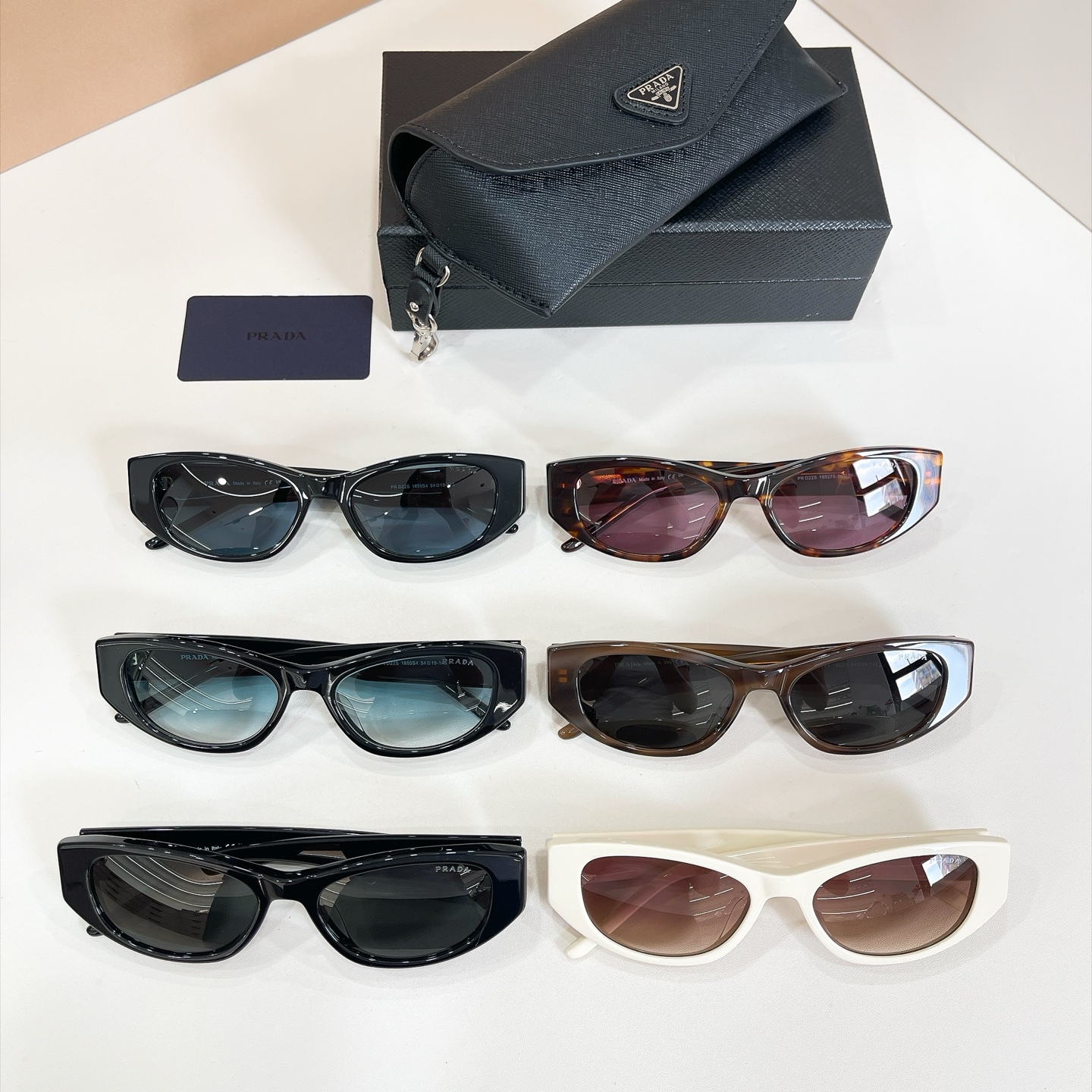 PRADA✨✨✨MODEL：SPR D22S✨✨✨SIZE：54口19-145✨✨✨