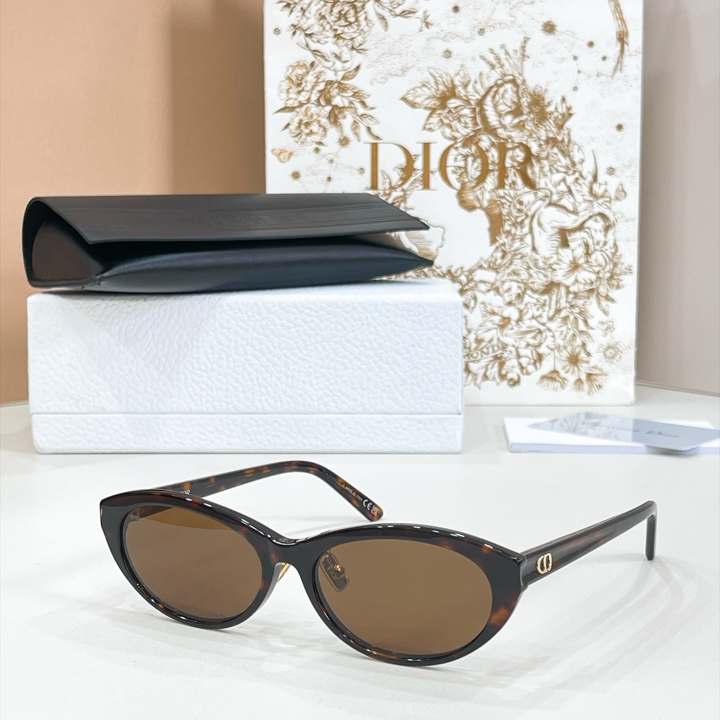 DIO*🌟🌟🌟christian DiorGlowO B1F🌟🌟🌟SIZE：53口16-145🌟🌟