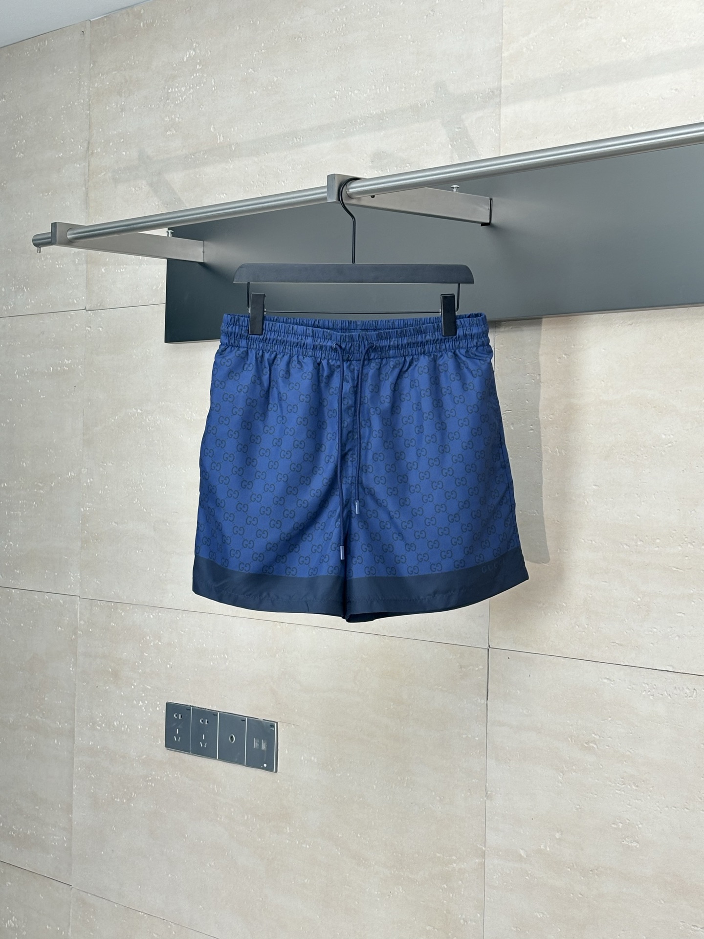 Gucci*/古驰 25SS nueva colección de principios de otoño pantalones cortos de playa de seda, logotipo entrelazado doble G …