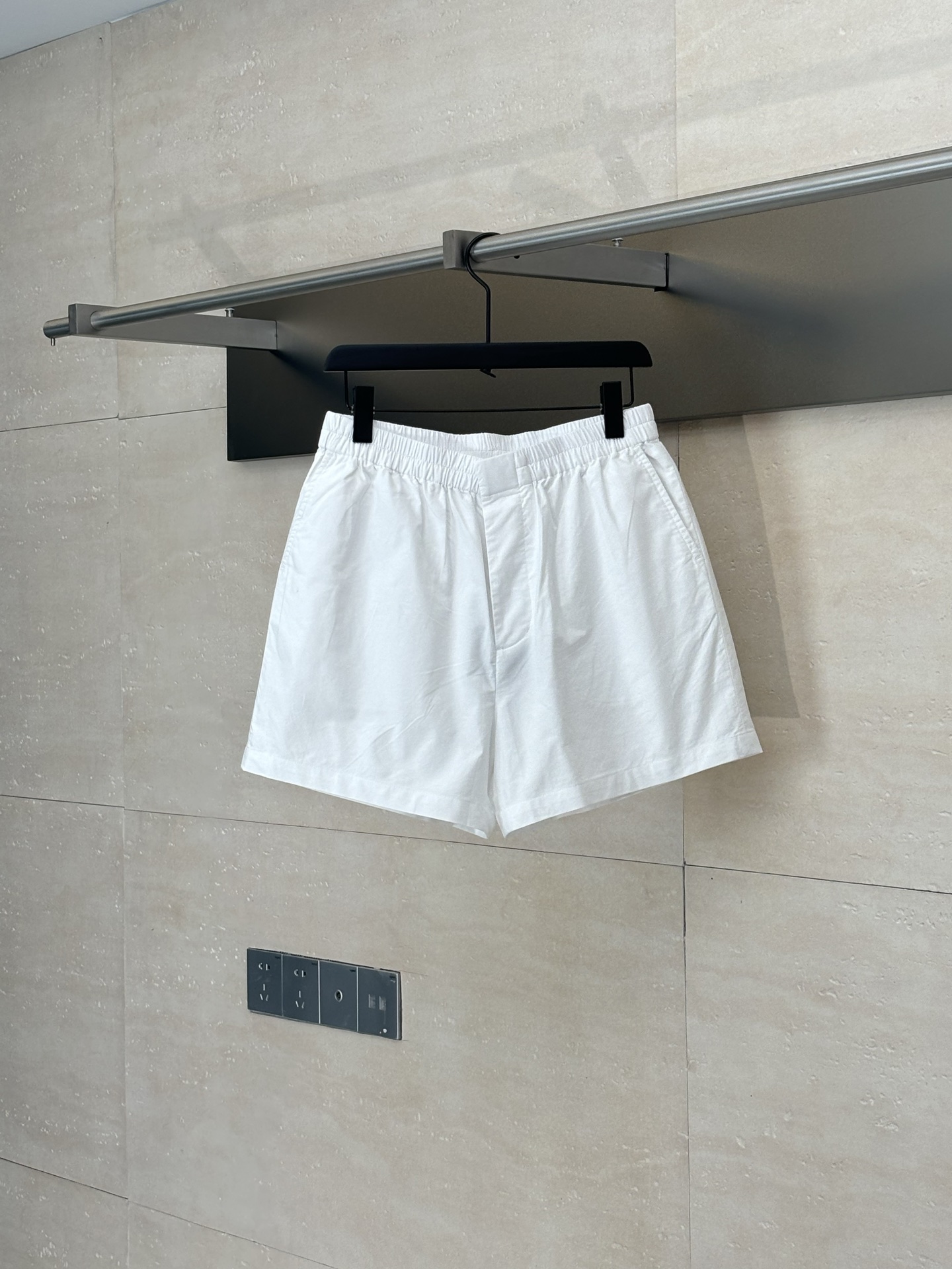 Gucci*/古驰 25Ss nueva colección pantalones cortos con bordado de ancla y logotipo en la parte trasera 2025 colección de …