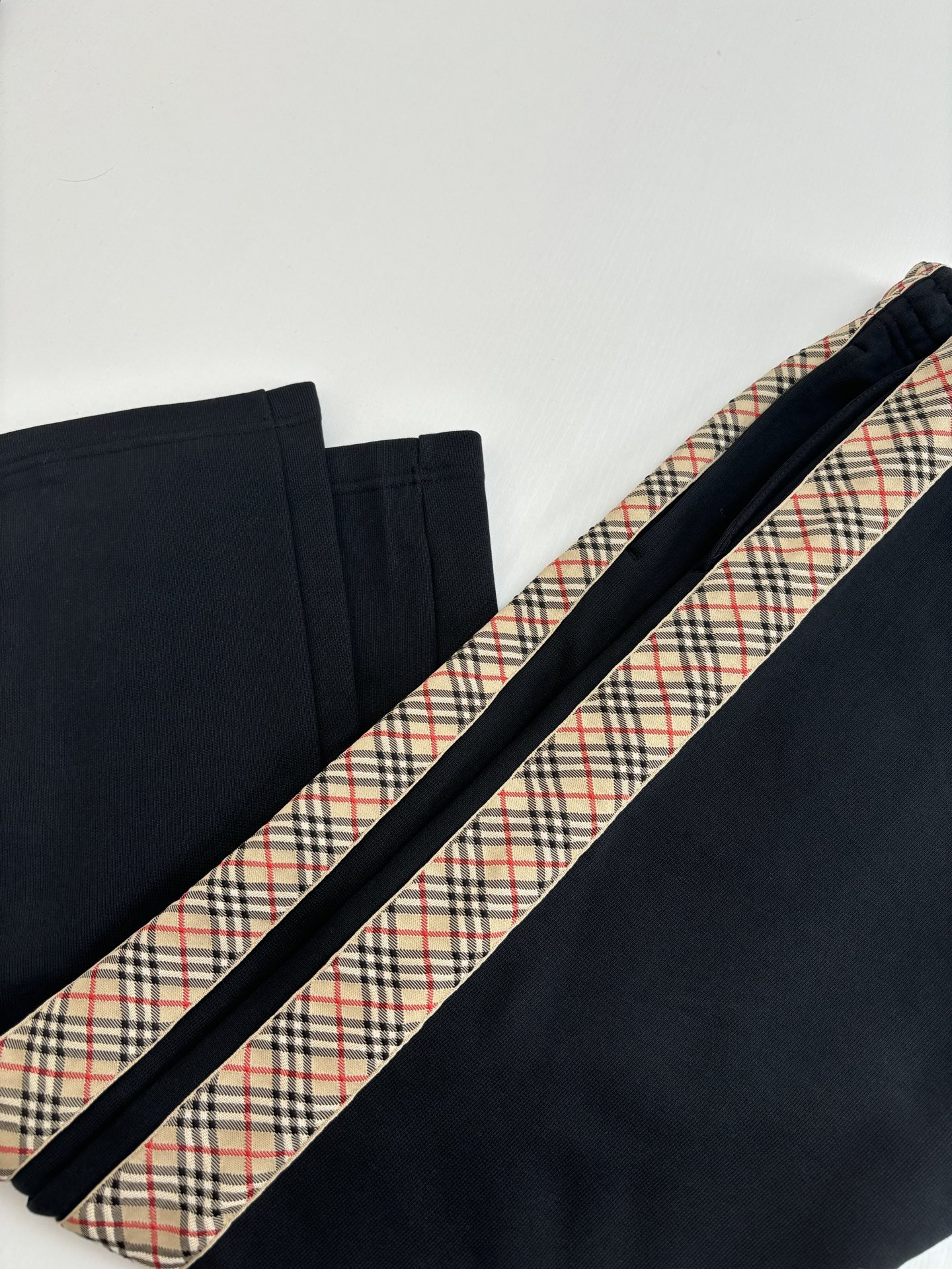 Burberry burberry*/巴宝莉 25FW早秋新款针织毛圈长裤