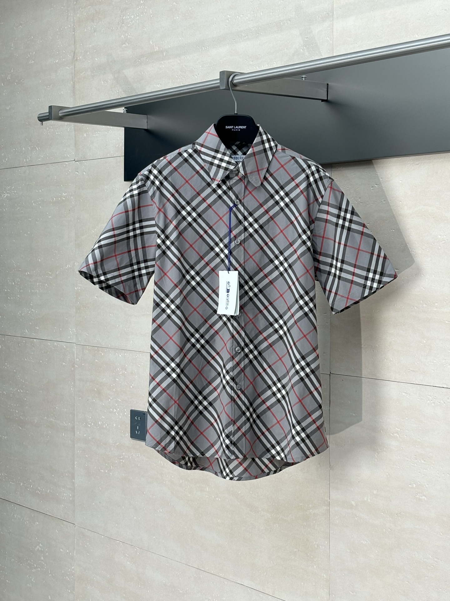 Burberry*/Burberry 25Ss nueva camisa clásica de manga corta a cuadros diagonales. Tejido de estambre italiano, combinad…