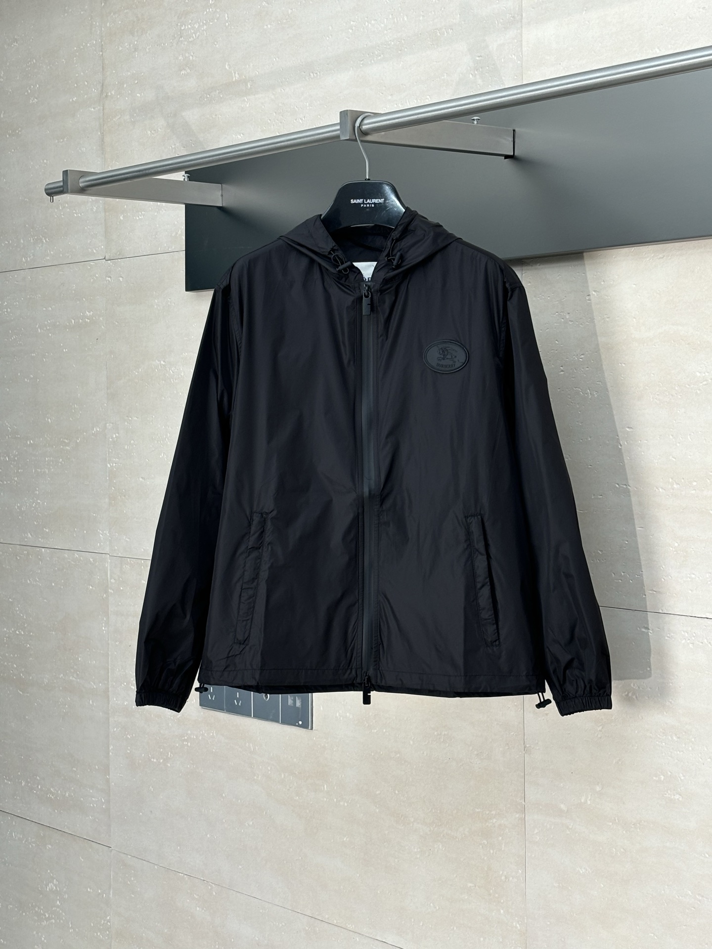 Burberr * / Burberry Bbr 1955 nueva chaqueta cortavientos de nailon con capucha, tejido de alta definición con alta tra…