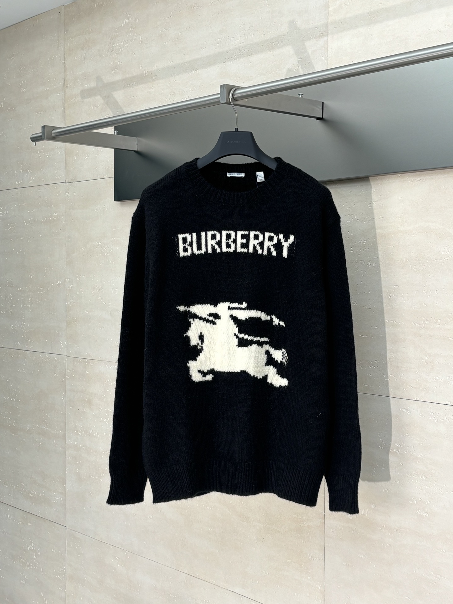 Burberry*/Burberry 25Fw suéter de jacquard de cachemira con diseño de caballo de guerra. La versión original se compró …