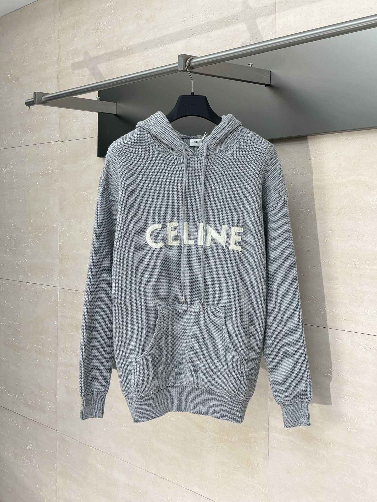 Celine*/Celine Sudadera con capucha y parche de la colección 25FW. Tejido: 75% lana y 25% angora, lo más cercano al ori…