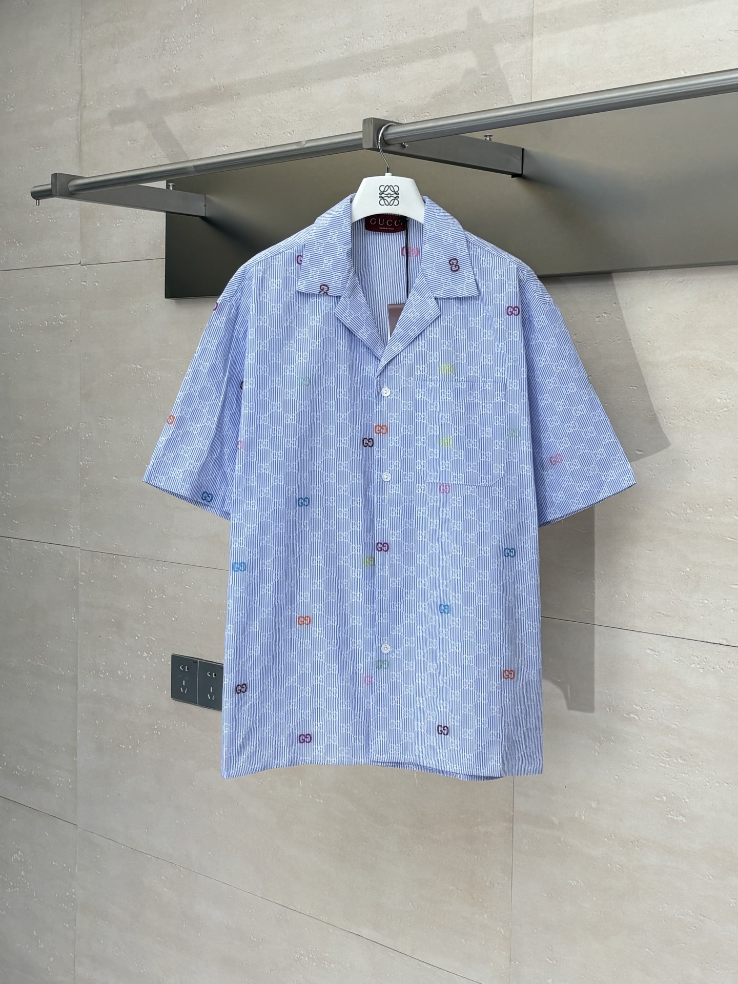 Gucc*/古驰 camisa de manga corta a rayas jacquard con motivo floral, confeccionada en tejido de algodón de alta calidad e…