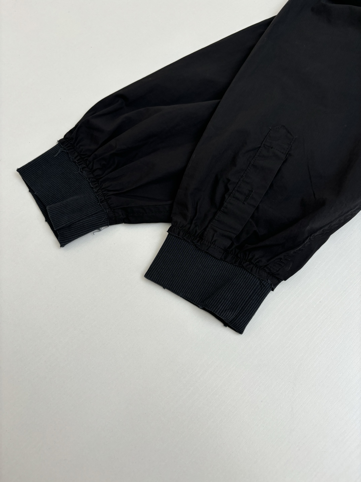 Balenciaga Balenciag*/巴黎Blcg 拼接刺绣连帽外套