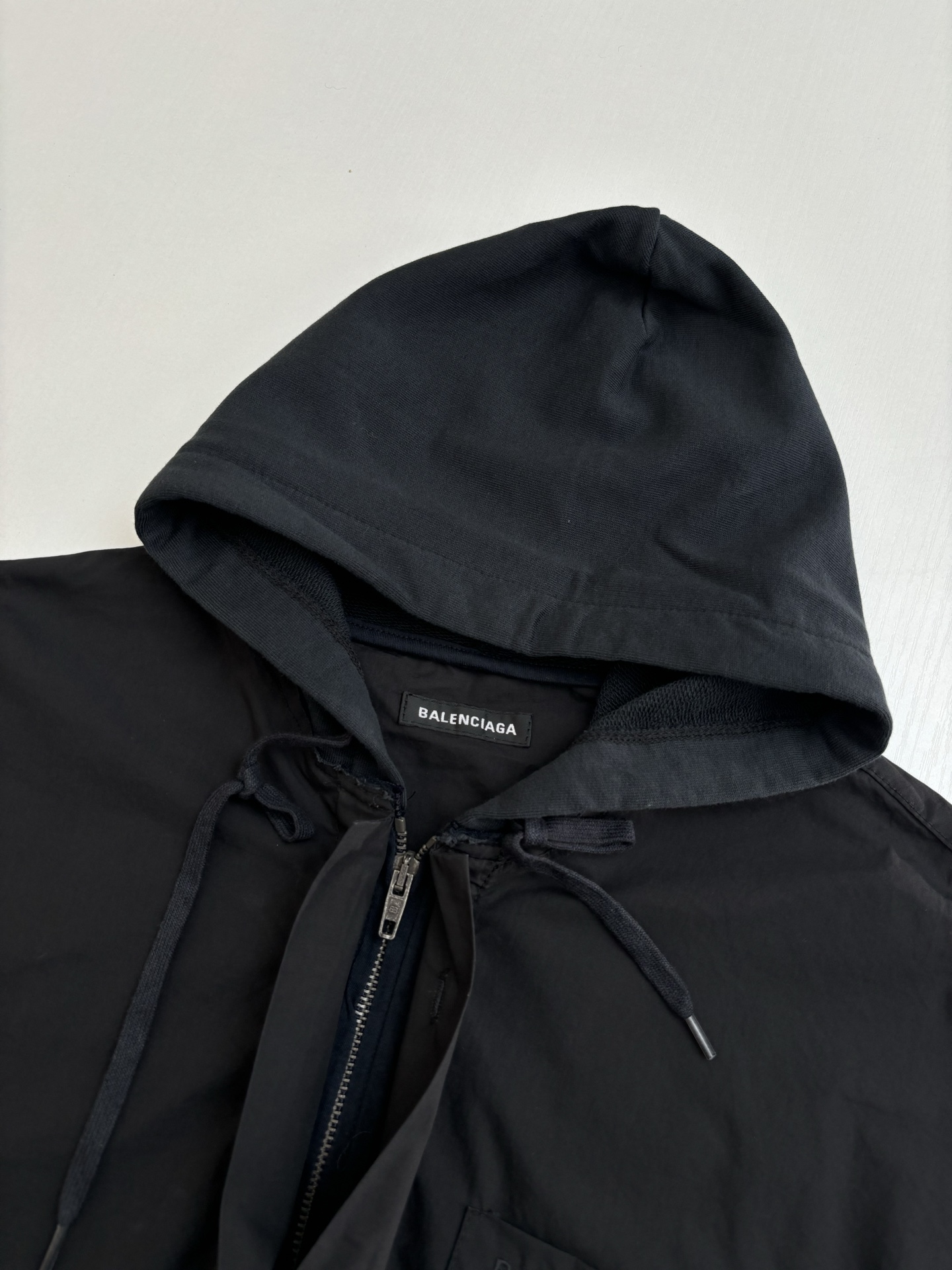 Balenciaga Balenciag*/巴黎Blcg 拼接刺绣连帽外套