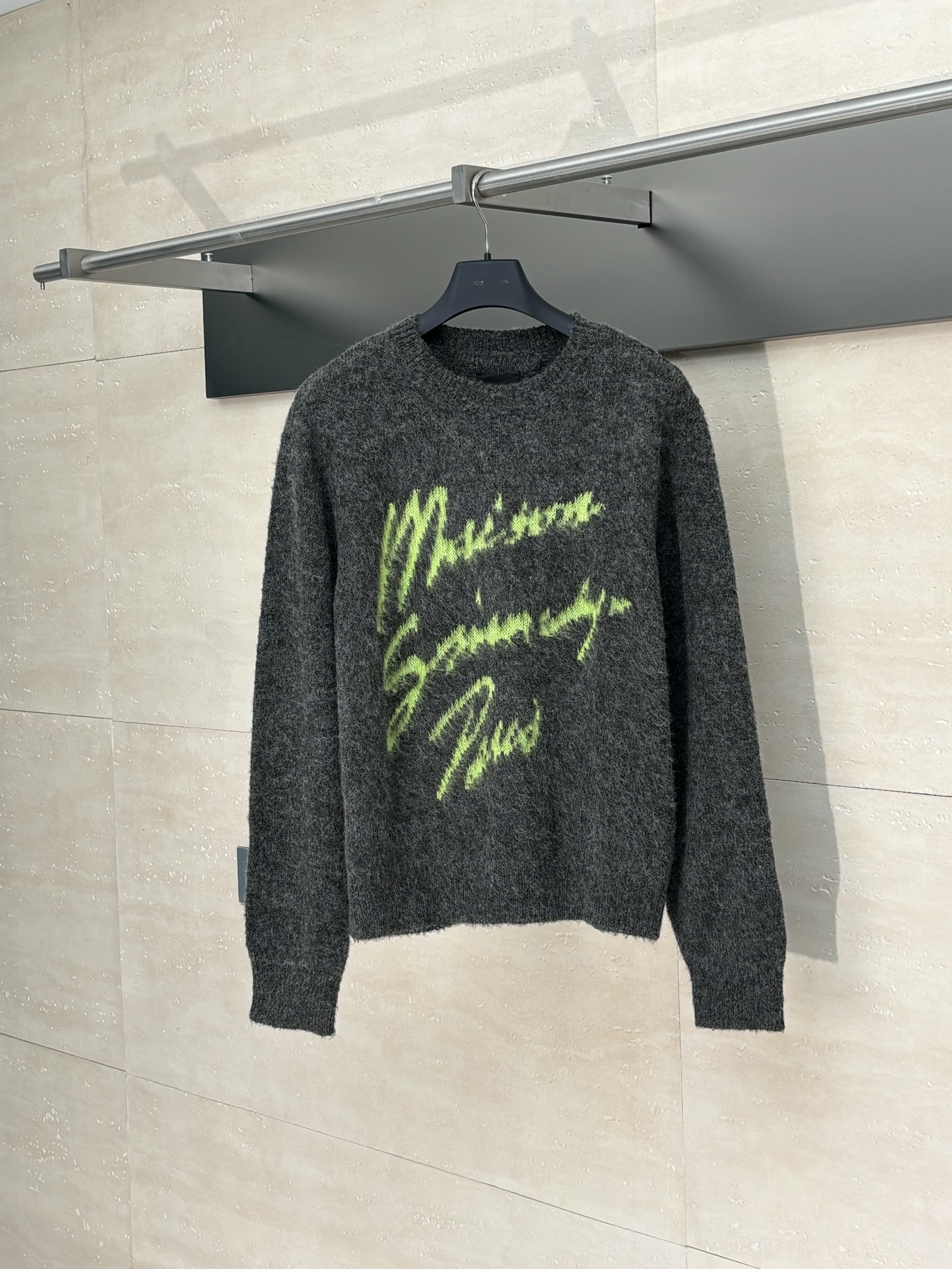Givenchy 24FW Signature Mohair Crew Neck Sweater - Soft, Warm, and Stylish 2 i1752999590964 8436 0 0