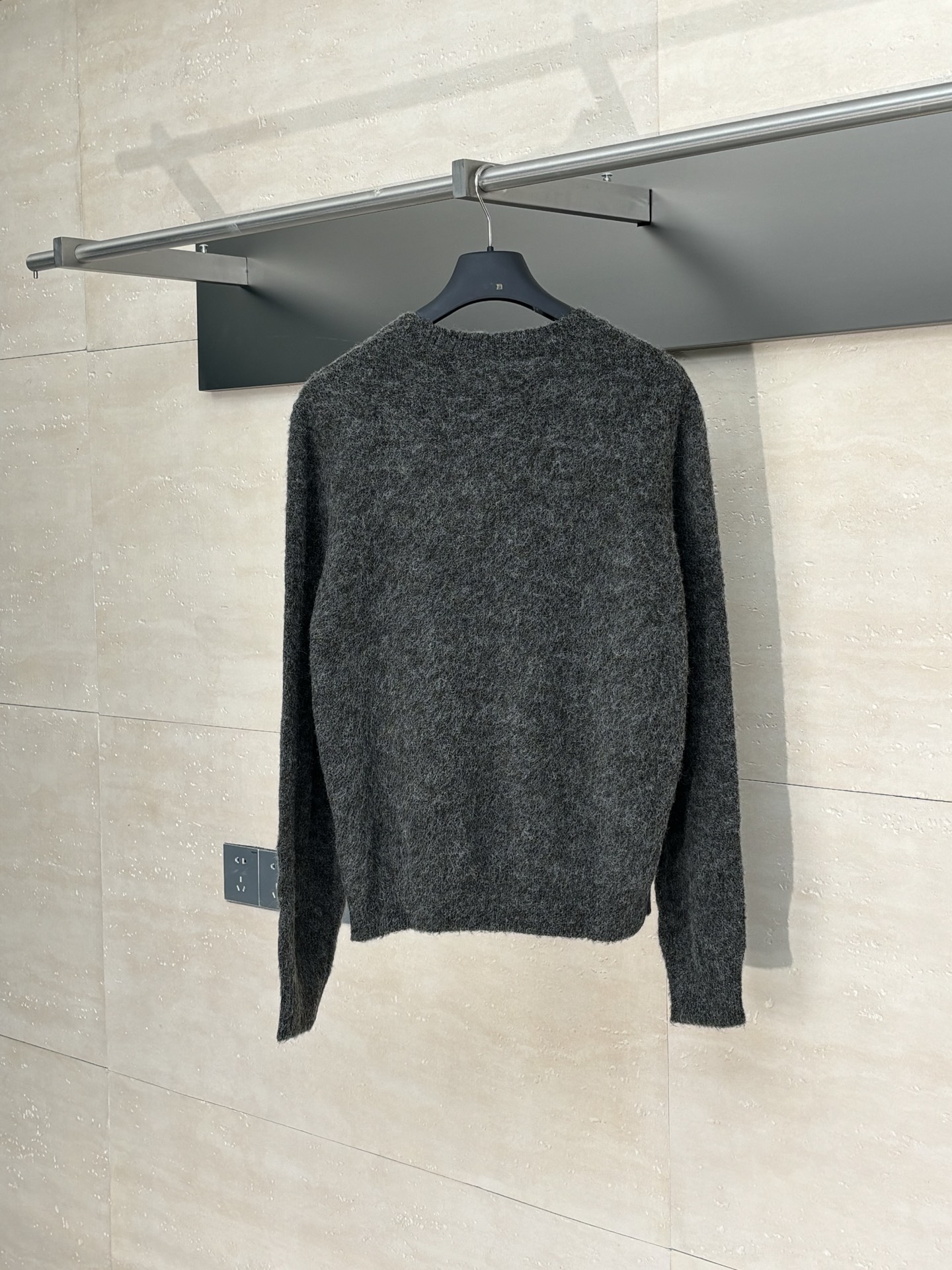 Givenchy 24FW Signature Mohair Crew Neck Sweater - Soft, Warm, and Stylish 3 i1752999592797 2887 0 1