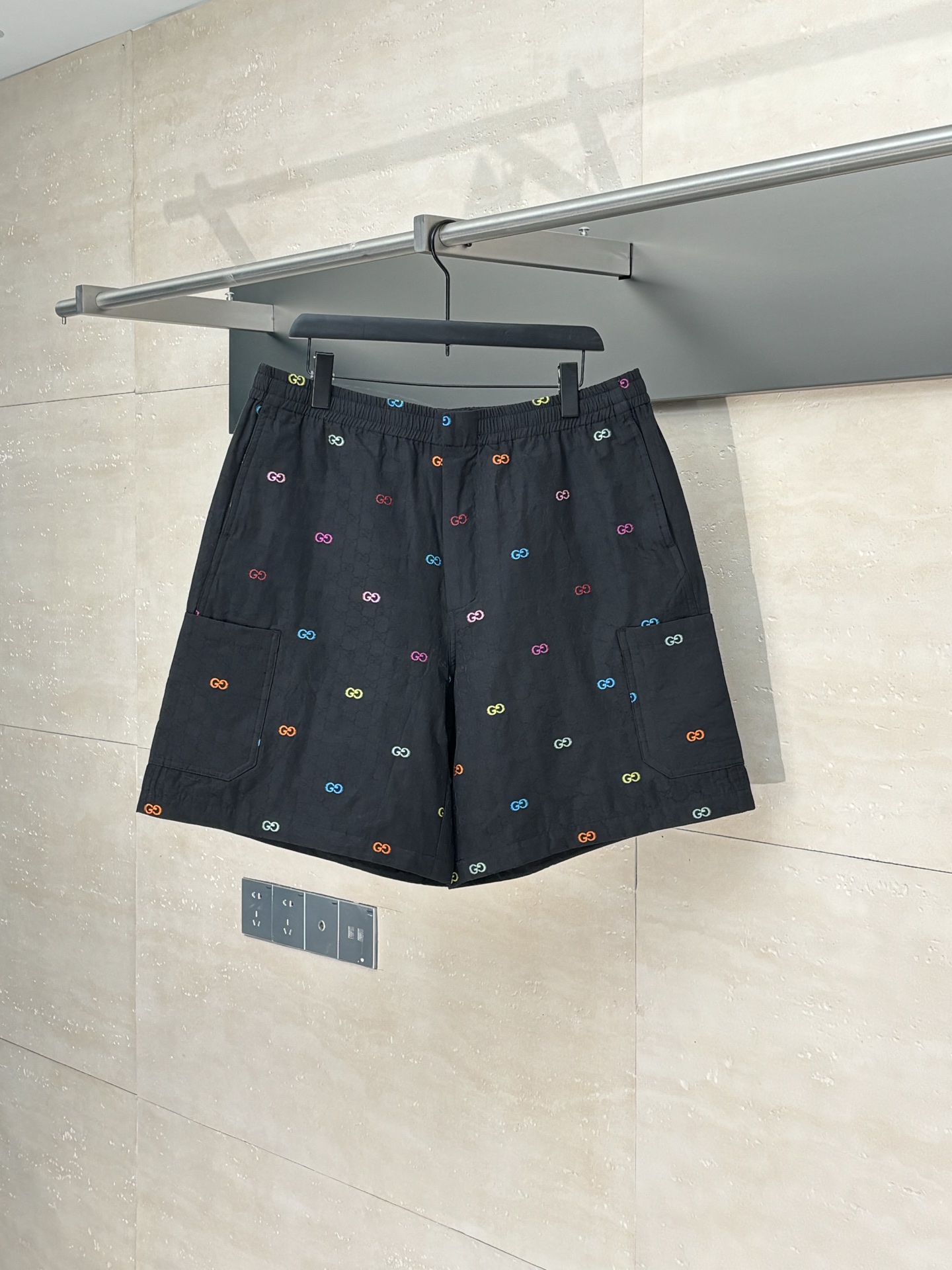 NO:528208,Gucci*/Gucci 25Ss new color embroidered jacquard casual shorts SizeS/M/L/XL,,gucci,gucci,shorts,alexander wang19860909Gucci*/古驰 25Ss新款彩色刺绣提花休闲短裤 SizeS/M/L/XL,,gucci,gucci,shorts,alexander wang,Men's clothing