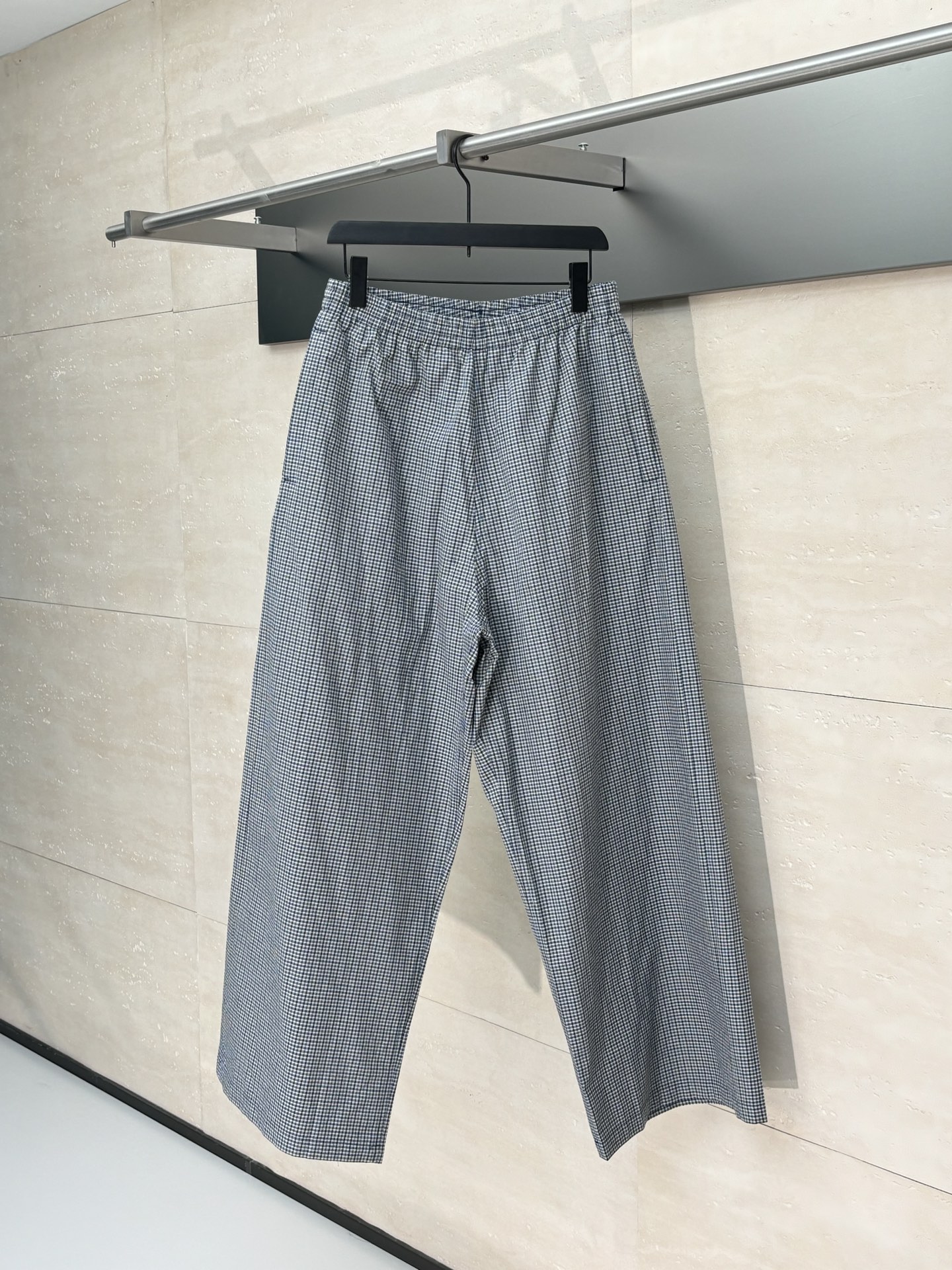 NO:525988,Balenciag*/Paris Blcg 25 new cotton and linen chevron trousers ZP Buy Original development fabric takes 35 days Thirteen colors 80 double-strand cotton and linen fabric Rice order Open mold custom bullet drawstring bb zipper head SizeS-42/M-44/L-46,,balenciaga,alexander wang19860909Balenciag*/巴黎Blcg 25新款棉麻格纹长裤 ZP 购入 原版开发面料耗时35天 十三色80支双股棉麻面料 米起订 开模定制子弹头抽绳 bb拉链头 SizeS-42/M-44/L-46,,balenciaga,alexander wang,Men's clothing
