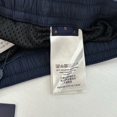 1V/路易 25SS满印超声波压花暗纹沙滩短裤整体Logo采用超声波压花 60高密平纹锦纶面料,满天星聚 1V/路易 25SS满印超声波压花暗纹沙滩短裤整体Logo采用超声波压花 60高密平纹锦纶面料,满天星聚