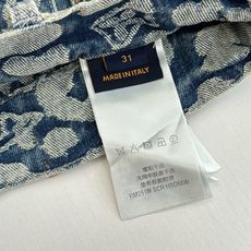 1V/路易 25SS新款水洗波点老花满印工装牛仔裤出自 Pharrell Williams 与 Nigo 1V/路易 25SS新款水洗波点老花满印工装牛仔裤出自 Pharrell Williams 与 Nigo