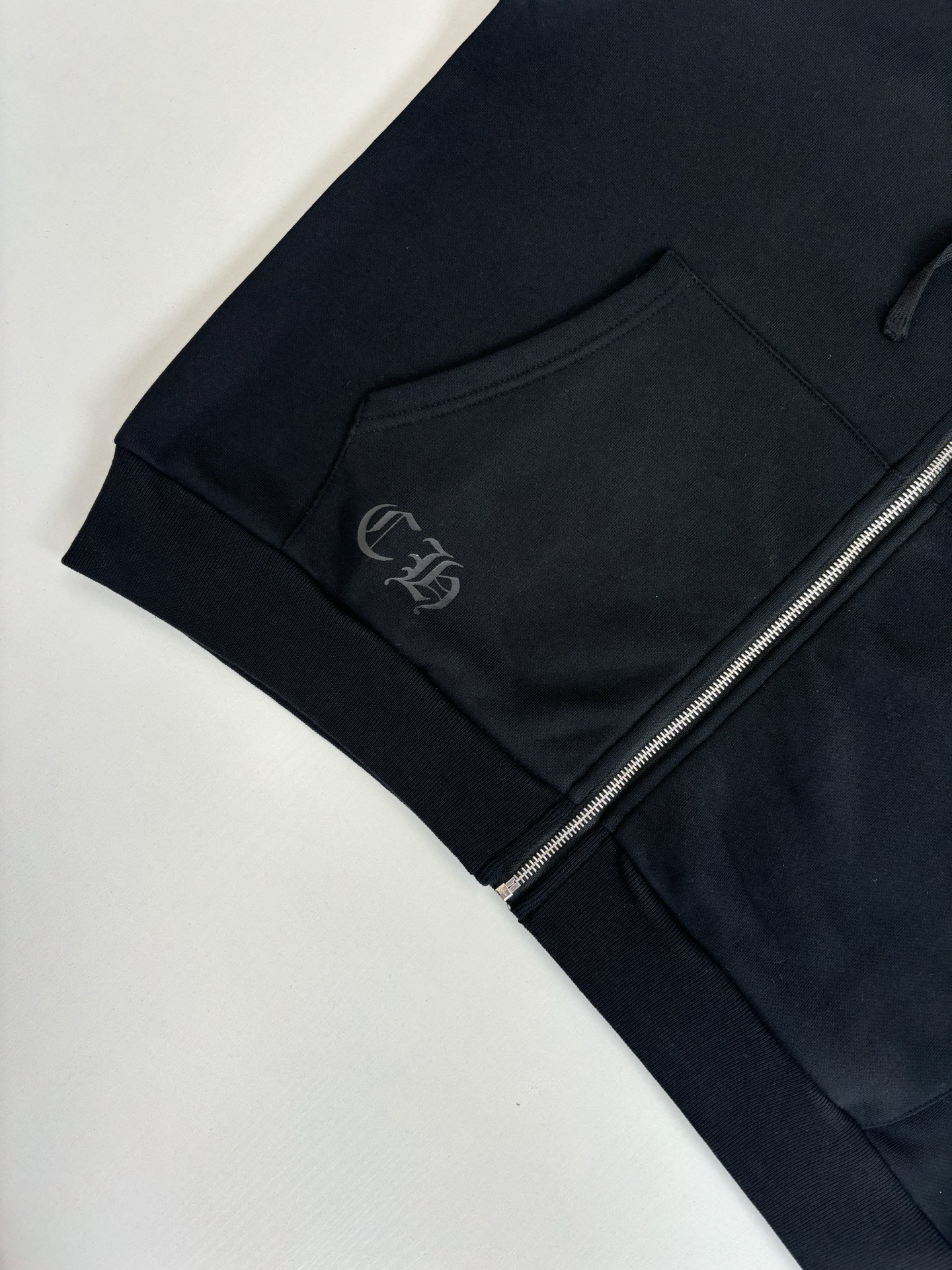 Chrome Hearts Come Hearts*/克罗心 25新款梵文字母印花拉链连帽卫衣