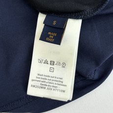 1V*/路易 25Ss新款龙虾刺绣圆领短袖Pharrell Williams 与 Nigo 为 2025 1V*/路易 25Ss新款龙虾刺绣圆领短袖Pharrell Williams 与 Nigo 为 2025
