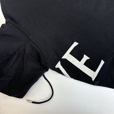 Loew*/罗意威 印花连帽连帽卫衣定染高支全棉浅墨绿纺连帽卫衣基布 细腻如丝 舒适贴肤 以深沉而内敛的 Loew*/罗意威 印花连帽连帽卫衣定染高支全棉浅墨绿纺连帽卫衣基布 细腻如丝 舒适贴肤 以深沉而内敛的