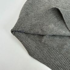 Celin*/赛琳 24FW 小刺绣高领半拉链毛衣原12,500购入,面料采用膨体羊毛绒混纺,轻柔触感, Celin*/赛琳 24FW 小刺绣高领半拉链毛衣原12,500购入,面料采用膨体羊毛绒混纺,轻柔触感,