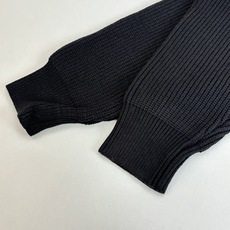 Balenciag*/巴黎Blcg 24FW 袖标编织开衫毛衣原16,800购入,定织新疆45支精纺羊毛 Balenciag*/巴黎Blcg 24FW 袖标编织开衫毛衣原16,800购入,定织新疆45支精纺羊毛