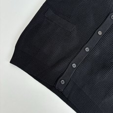 Balenciag*/巴黎Blcg 24FW 袖标编织开衫毛衣原16,800购入,定织新疆45支精纺羊毛 Balenciag*/巴黎Blcg 24FW 袖标编织开衫毛衣原16,800购入,定织新疆45支精纺羊毛