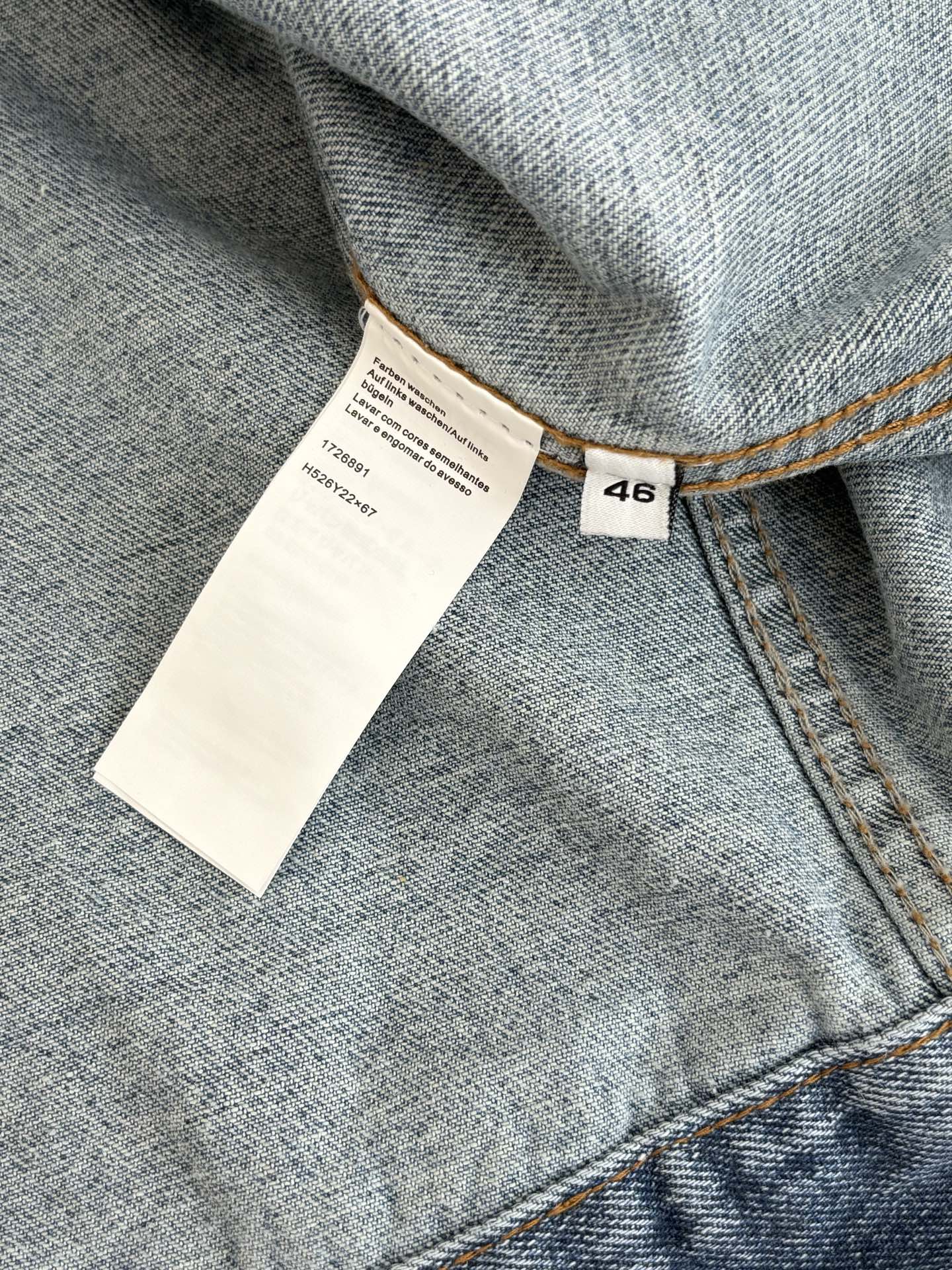。（现货）Loew*/罗意威24Fw Anagram单宁牛仔外套采用黑底黑面 高密度加厚紧密双芯纱 舒适