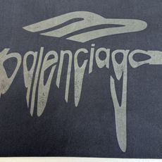 Balenciag*/巴黎25ss融化字母印花短袖定织拉架罗纹对板同缸染色确保无色差,遵循原版工艺半微高 Balenciag*/巴黎25ss融化字母印花短袖定织拉架罗纹对板同缸染色确保无色差,遵循原版工艺半微高