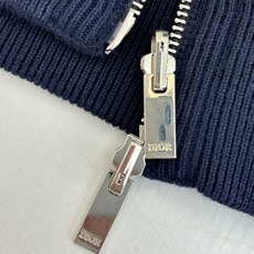 Dio*/迪奥 24FW 提花羊绒针织连帽卫衣原17,500购入,面料采用乳白色棉质和羊绒混纺面料精心制 Dio*/迪奥 24FW 提花羊绒针织连帽卫衣原17,500购入,面料采用乳白色棉质和羊绒混纺面料精心制