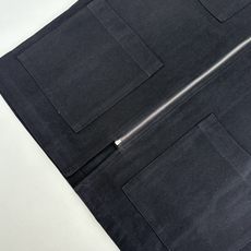 Gucc*/古驰 翻领拉链烫钻牛仔衬衫原版15,760购入开发,定制洗水牛仔棉布面料,胸前刻字纽扣开合门 Gucc*/古驰 翻领拉链烫钻牛仔衬衫原版15,760购入开发,定制洗水牛仔棉布面料,胸前刻字纽扣开合门