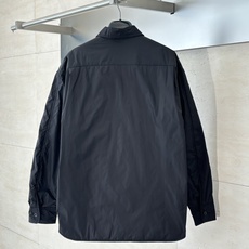 Prad*/普拉达 25SS秋冬新款 三角铁标素色廓形棉服外套定制YB斜纹全棉材质 免烫工艺处理 质感平 Prad*/普拉达 25SS秋冬新款 三角铁标素色廓形棉服外套定制YB斜纹全棉材质 免烫工艺处理 质感平