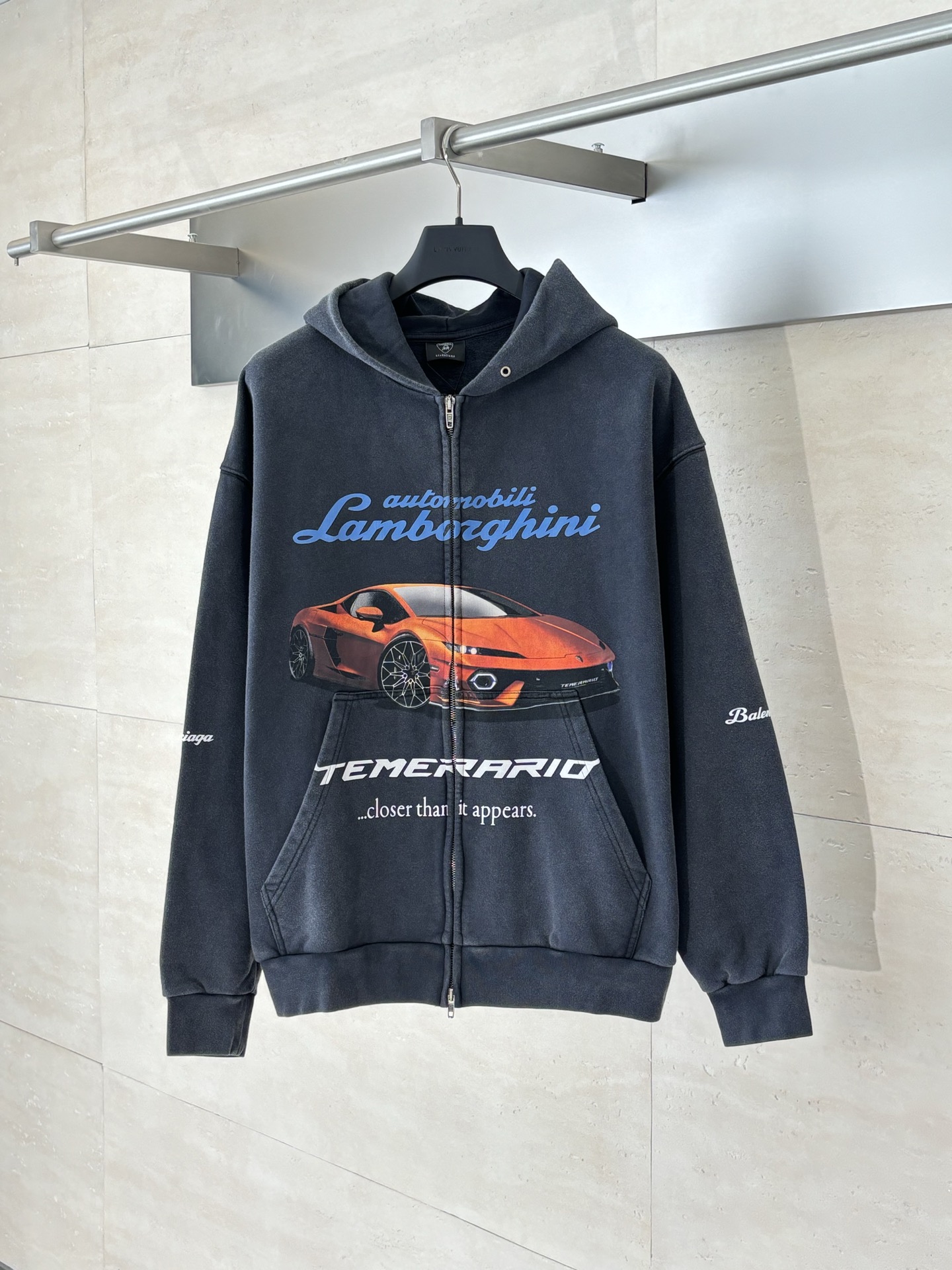 Balenciag*/巴黎Blcg Fall25 巴黎X兰博基尼联名系列汽车连帽卫衣 25ss的巴黎世家