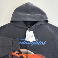 Balenciag*/巴黎Blcg Fall25 巴黎X兰博基尼联名系列汽车连帽卫衣 25ss的巴黎世家 Balenciag*/巴黎Blcg Fall25 巴黎X兰博基尼联名系列汽车连帽卫衣 25ss的巴黎世家