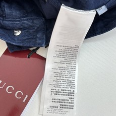 Gucc*/古驰 暗纹双G提花渐变牛仔裤进口提花牛仔材质,质感舒适,挺括有型 酵素水洗工艺,呈现复古擦色 Gucc*/古驰 暗纹双G提花渐变牛仔裤进口提花牛仔材质,质感舒适,挺括有型 酵素水洗工艺,呈现复古擦色