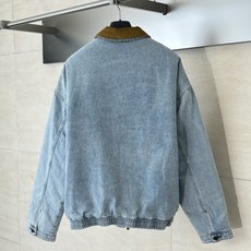 Miu Mi*/缪缪 灯芯绒领做旧牛仔棉服夹克定制日本进口12oz斜纹编织丹宁面料,纱线经环锭纺处理,保 Miu Mi*/缪缪 灯芯绒领做旧牛仔棉服夹克定制日本进口12oz斜纹编织丹宁面料,纱线经环锭纺处理,保