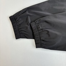 Givench*/纪梵希 GVC五金金属标4G拉链夹克外套定制50D流光绸风衣料以及满天星新中网布 触感 Givench*/纪梵希 GVC五金金属标4G拉链夹克外套定制50D流光绸风衣料以及满天星新中网布 触感