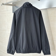 Givench*/纪梵希 GVC五金金属标4G拉链夹克外套定制50D流光绸风衣料以及满天星新中网布 触感 Givench*/纪梵希 GVC五金金属标4G拉链夹克外套定制50D流光绸风衣料以及满天星新中网布 触感