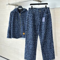 1V/路易 25FW老花提花流苏牛仔裤第一时间购入ZP操作,复古赛络纺提花露纱面料,通过洗水及砂石打磨, 1V/路易 25FW老花提花流苏牛仔裤第一时间购入ZP操作,复古赛络纺提花露纱面料,通过洗水及砂石打磨,