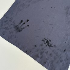 Balenciag*/巴黎Blcg 油墨做旧刺绣短袖采用纯棉面料,衣身涂鸦喷漆做旧处理,进口机刺绣。整体 Balenciag*/巴黎Blcg 油墨做旧刺绣短袖采用纯棉面料,衣身涂鸦喷漆做旧处理,进口机刺绣。整体