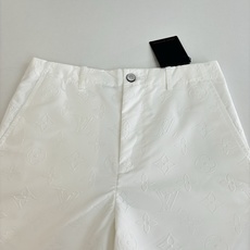 1V/路易 25FW 秋冬新款直筒压花西装长裤定制棉质混纺面料 全幅 Macro Monogram 压纹 1V/路易 25FW 秋冬新款直筒压花西装长裤定制棉质混纺面料 全幅 Macro Monogram 压纹