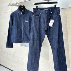 Dio*/迪奥 25FW 秋冬新款 直筒休闲牛仔长裤采用海军蓝色棉质牛仔布 后侧饰以迪奥之爱皮革标牌 腰 Dio*/迪奥 25FW 秋冬新款 直筒休闲牛仔长裤采用海军蓝色棉质牛仔布 后侧饰以迪奥之爱皮革标牌 腰