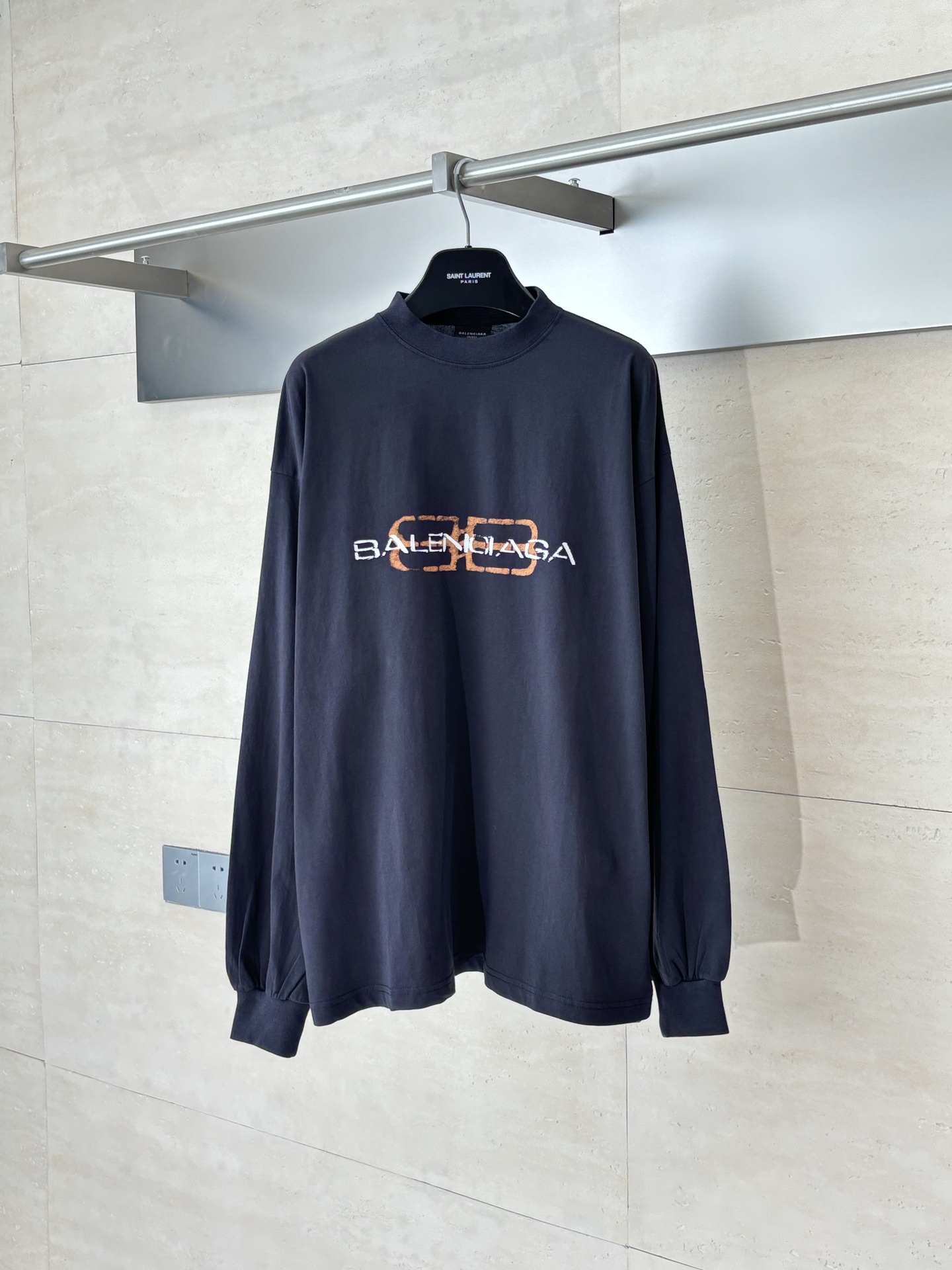 Balenciag*/巴黎Blcg 做旧字母印花长袖T恤6300购买ZP拆解打造，定制黑色平纹针织面料，
