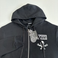 Chrome Heart*/克罗心 九宫格骷髅头连帽拉链卫衣选用高品质棉质面料,质地柔软亲肤,透气性佳 Chrome Heart*/克罗心 九宫格骷髅头连帽拉链卫衣选用高品质棉质面料,质地柔软亲肤,透气性佳