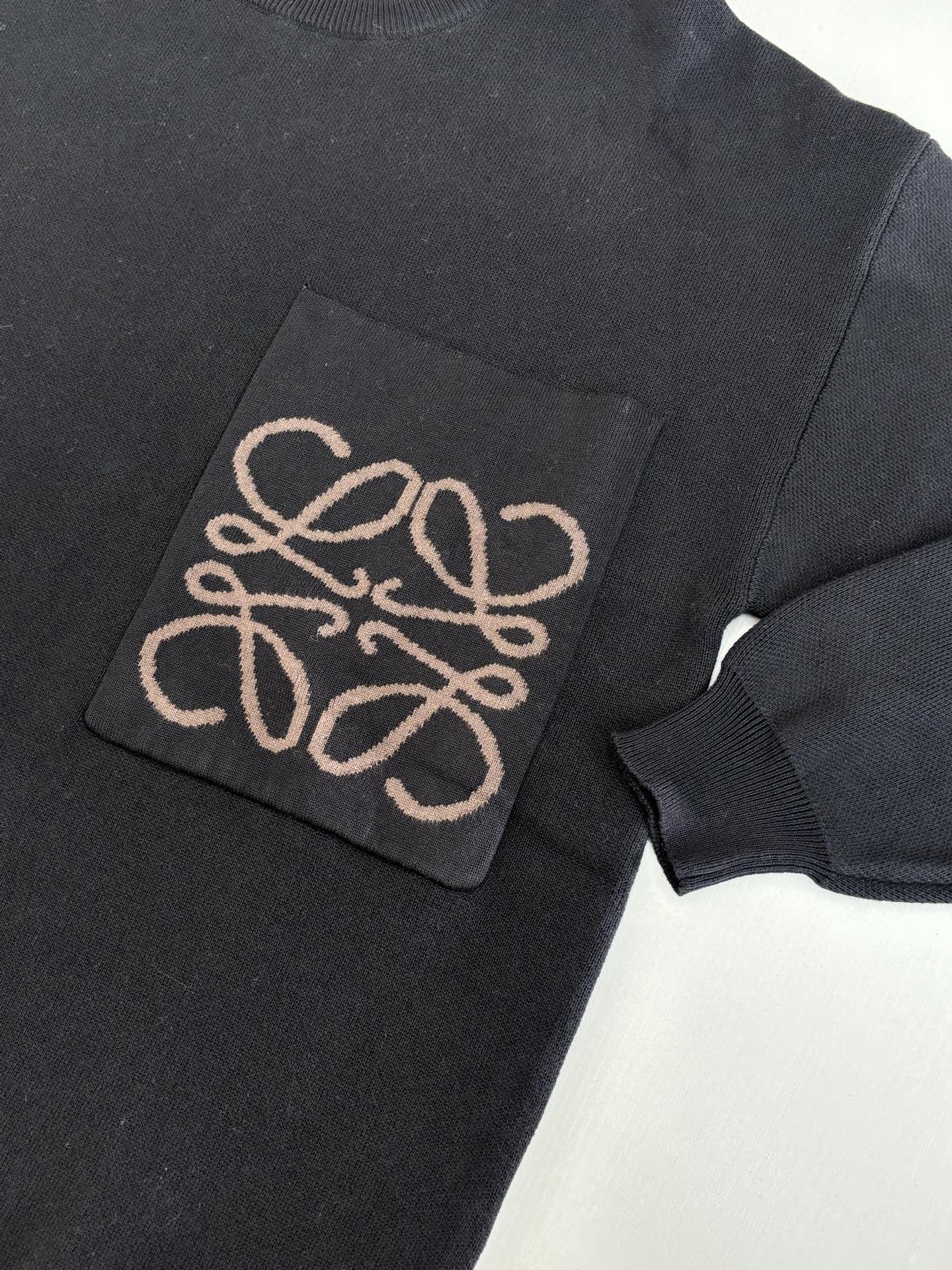 Loew*/罗意威 25新配色 Anagram口袋套头针织毛衣 Size：S/M/L/XL