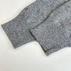 Burberr*/巴宝莉Bbr 战马小标刺绣羊绒半拉链针织毛衣此款高领针织衫,选用轻盈纯羊毛平织面料打造 Burberr*/巴宝莉Bbr 战马小标刺绣羊绒半拉链针织毛衣此款高领针织衫,选用轻盈纯羊毛平织面料打造