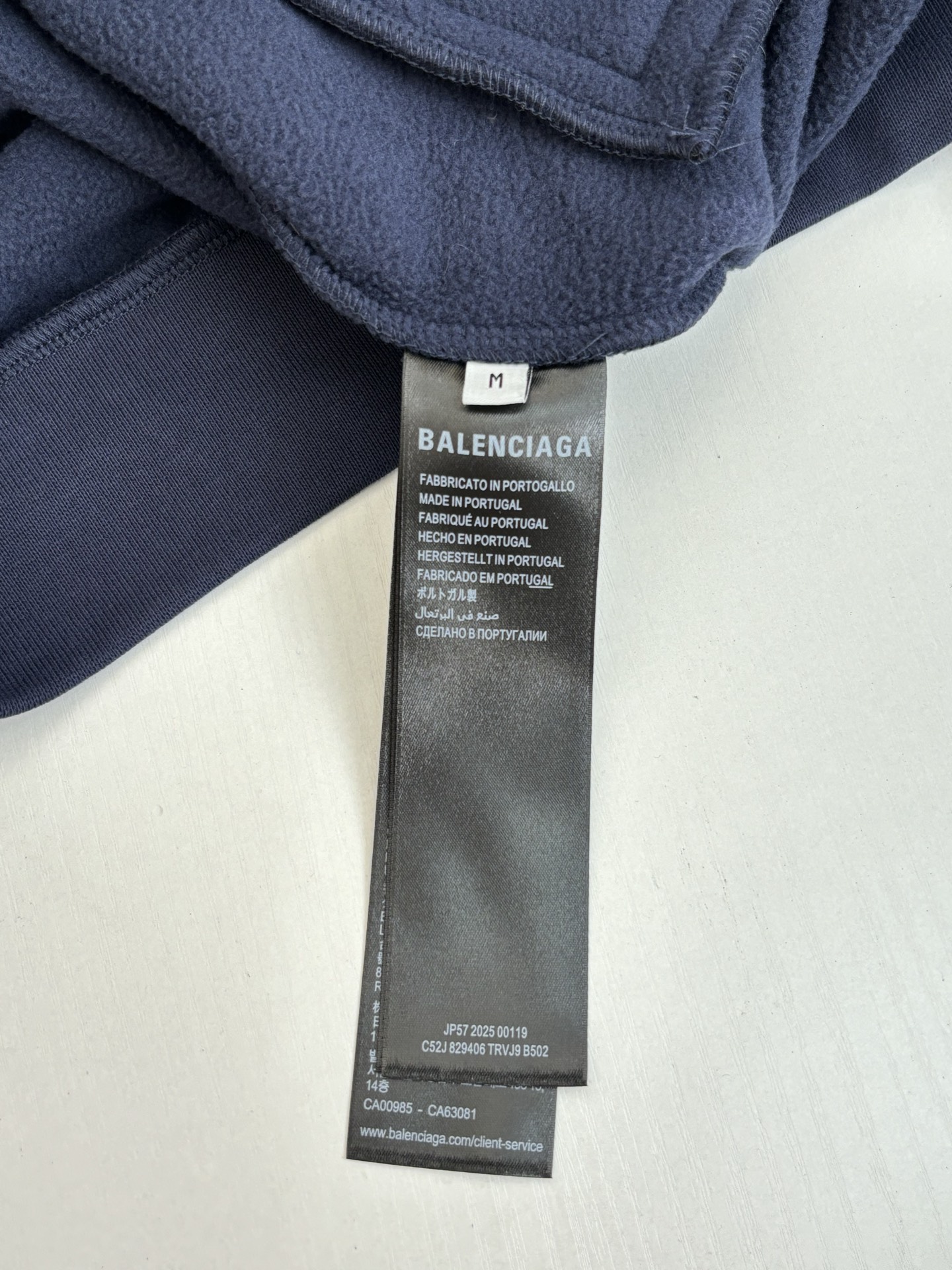 Balenciag*/巴黎Blcg PRE-FALL 25大圆环刺绣摇粒绒外套Size：S/M/L/XL