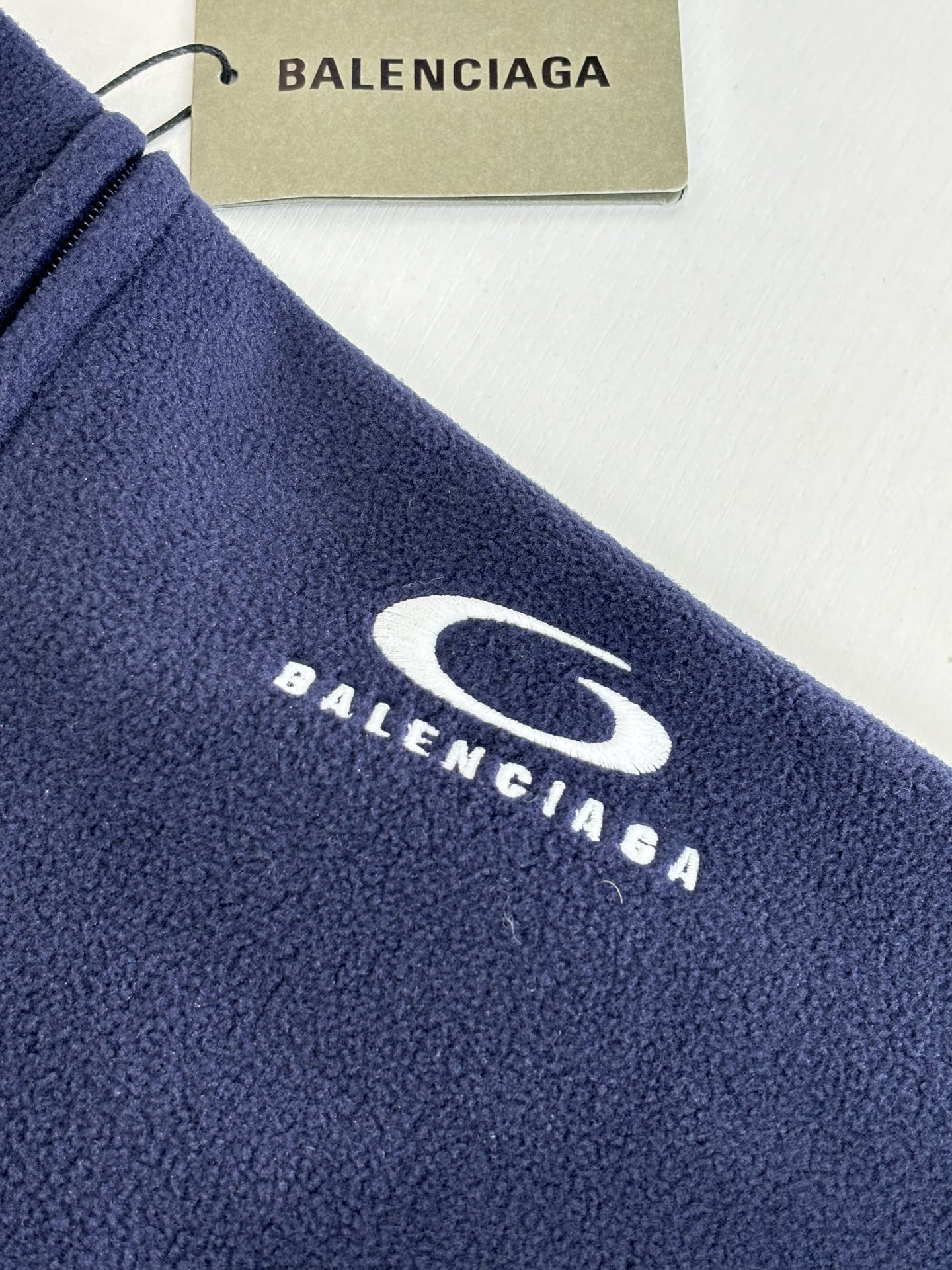 Balenciag*/巴黎Blcg PRE-FALL 25大圆环刺绣摇粒绒外套Size：S/M/L/XL